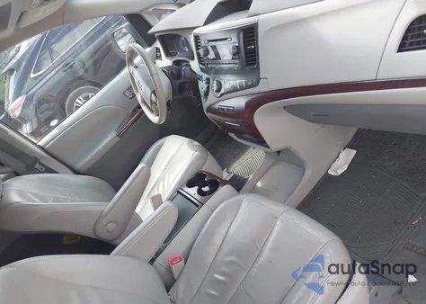 2011 Toyota Sienna Xle V6 из США, поврежденный, VIN 5TDYK3DCXBS133044